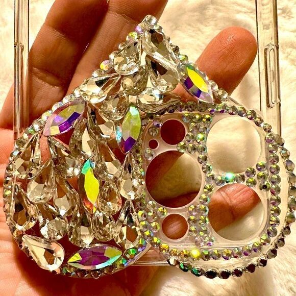 iPhone 14 Pro Max Clear Case 
Colour: Aurora borealis crystal - Picture 6 of 17